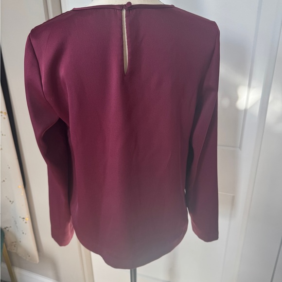 Club Monaco Red Satin Long Sleeve Blouse - Picture 3 of 3